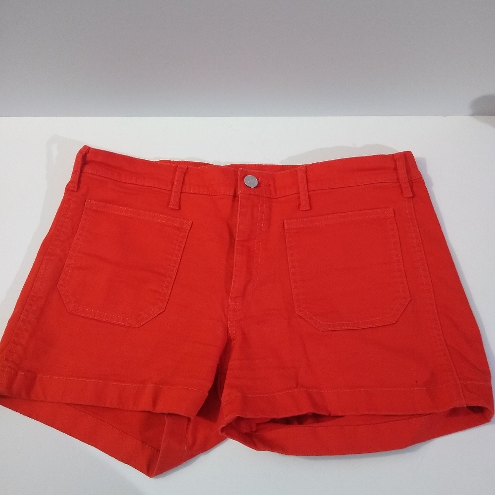 Gap red short size 29r